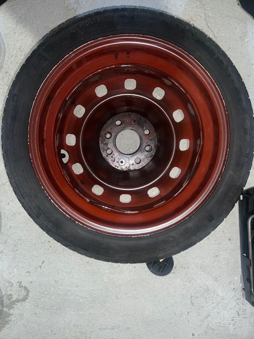 Продавам 4-ри зимни гуми