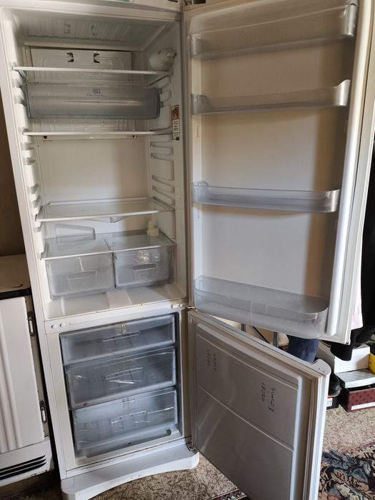 Indesit halodilnik