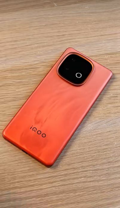 iqoo z10 turbo оранжевый