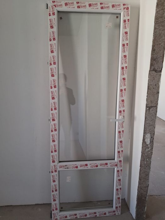 Продам витражное окно и батарею