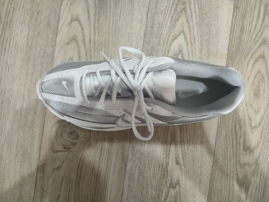 Nike initiator белые, 42 размер