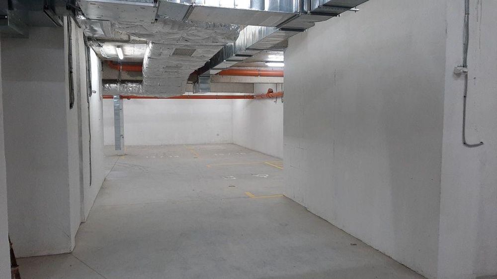 Дава се под наем Гараж / Паркомясто в Бургас, Изгрев - 14 кв.м за 66.3 € - Снимка #1