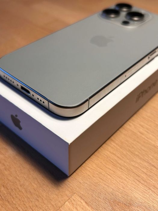 iPhone 15 Pro - Neverlocked - FullBox