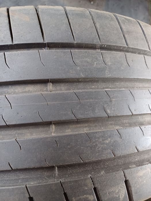 Гуми 245/40/18 Бриджстоун