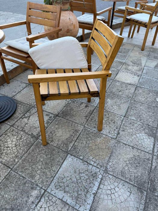 Градински маси и столове