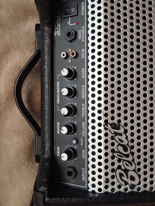 Комбоусилитель Belcat