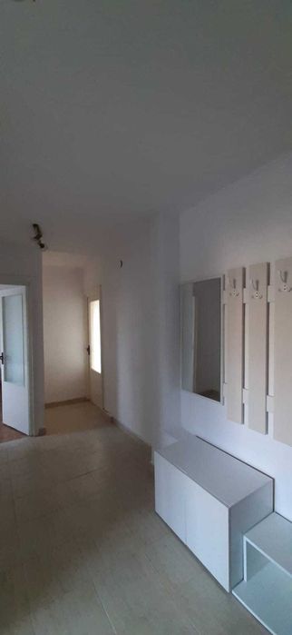 Apartament 2 camere de închiriat