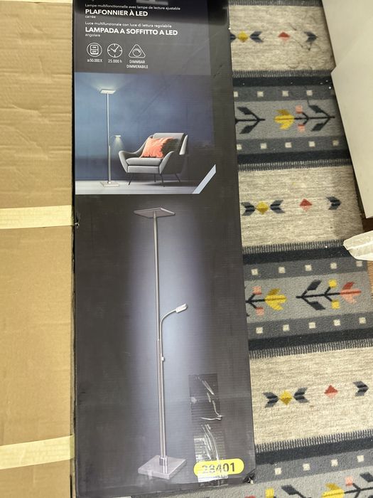 Lampa de podea noua