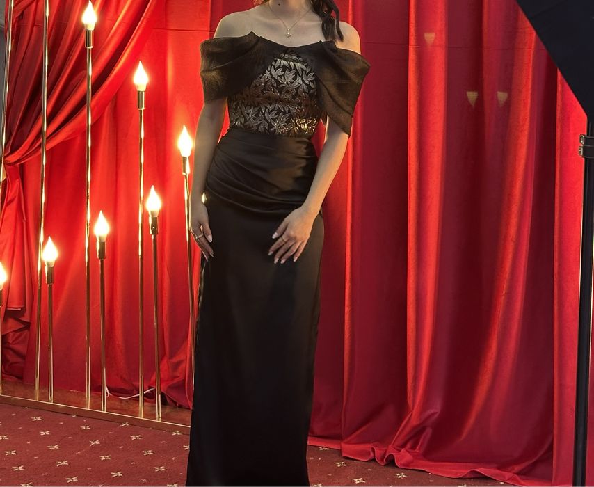 Вечернее платья (двойка;карсет и юбка)