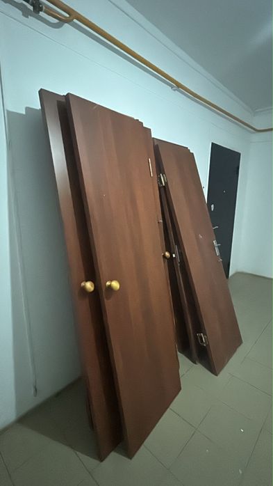 Продам двери унитаз раквины