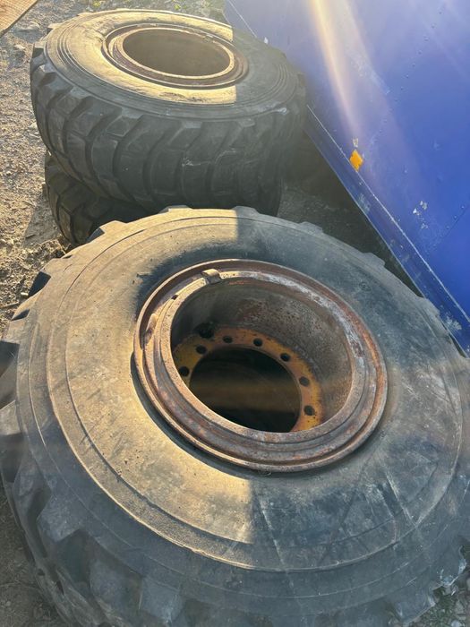 Anvelope Second Hand 20.5 R25 pentru vola