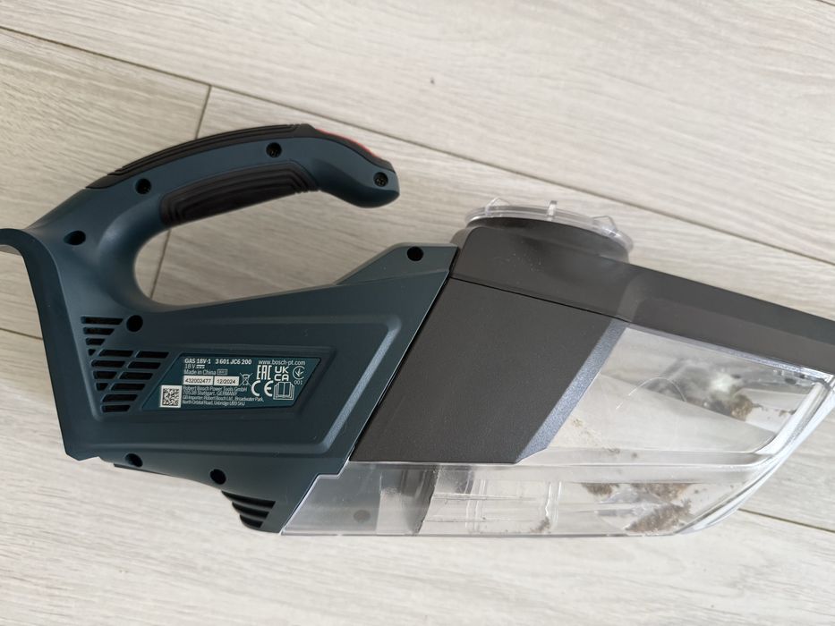 bosch gas 18v-1  aspirator cu garantie 3 ani, nou