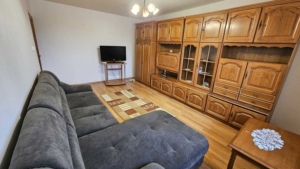 Proprietar inchiriez apartament 3 camere complex