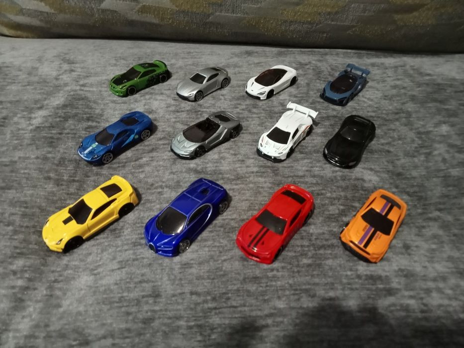 Обмен/Продам машинки, 1:64 как хот вилс/hot wheels