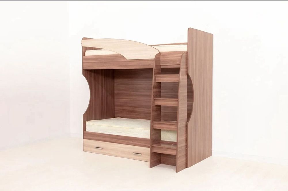 Продается двухэтажный кровать без матрасса,