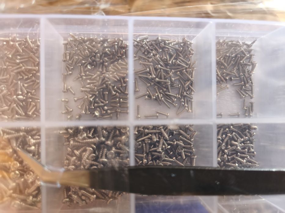 Комплект болтчета / очила, фина техника / компютри - 850-1680 бр