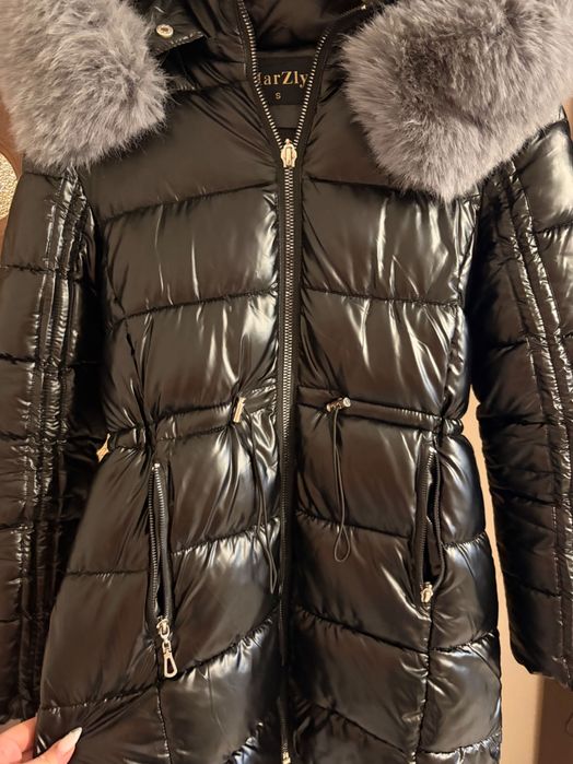 Зимно яке със сив пух