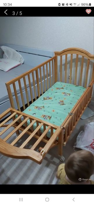 Продам детскую кроватку