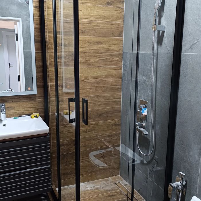 Душевые кабины и стеклянные перегородки Межкомнатные раздвижные двери