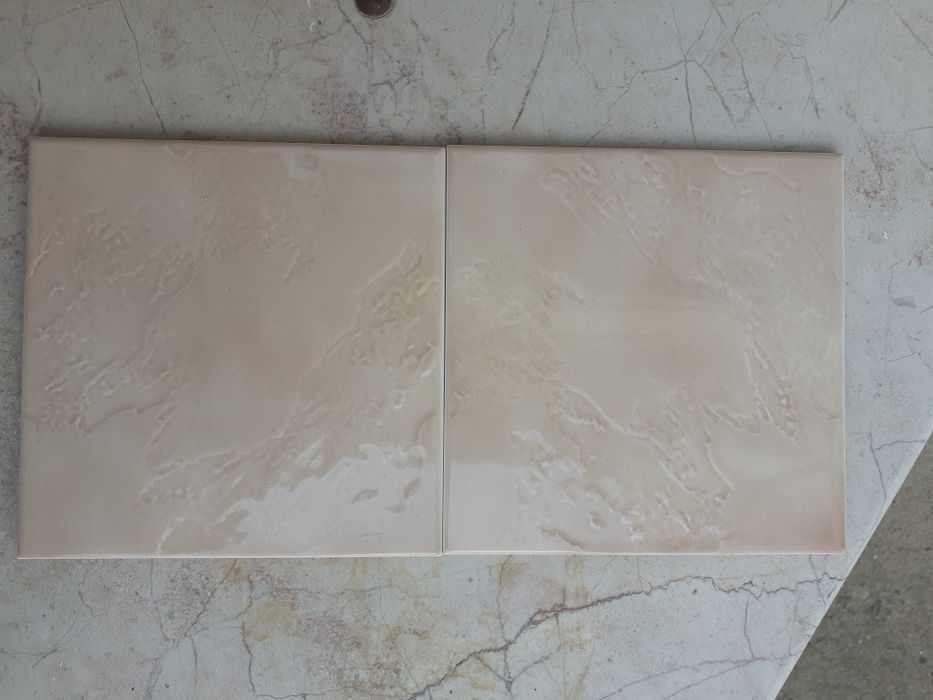 Фаянсови плочки 15/15 см. от соца и итонг плочки 60/25/10