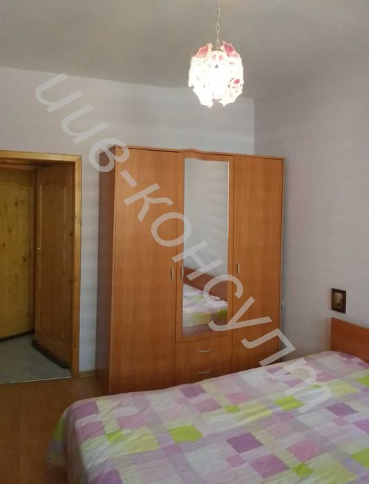 Дава се под наем Тристаен апартамент в Велико Търново, Център - 70 кв.м за 341.7 € - Снимка #2