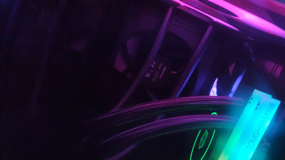 Игровой компьютер обмен на macbook