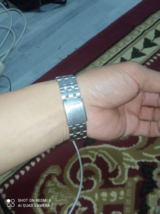 Original saat satiladi