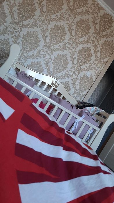 Продам детскую кроватку