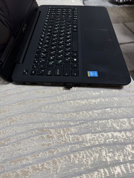 Ноутбук Asus хорошем состоянии