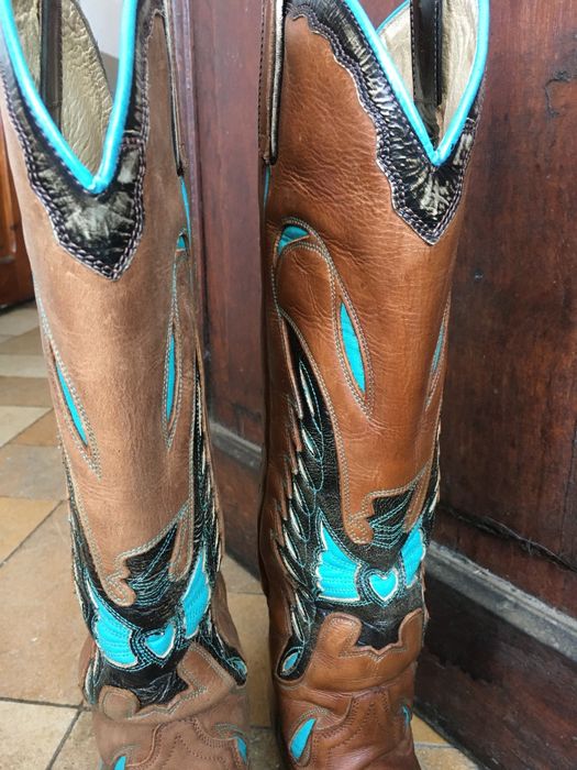 Освежаване на кожени изделия