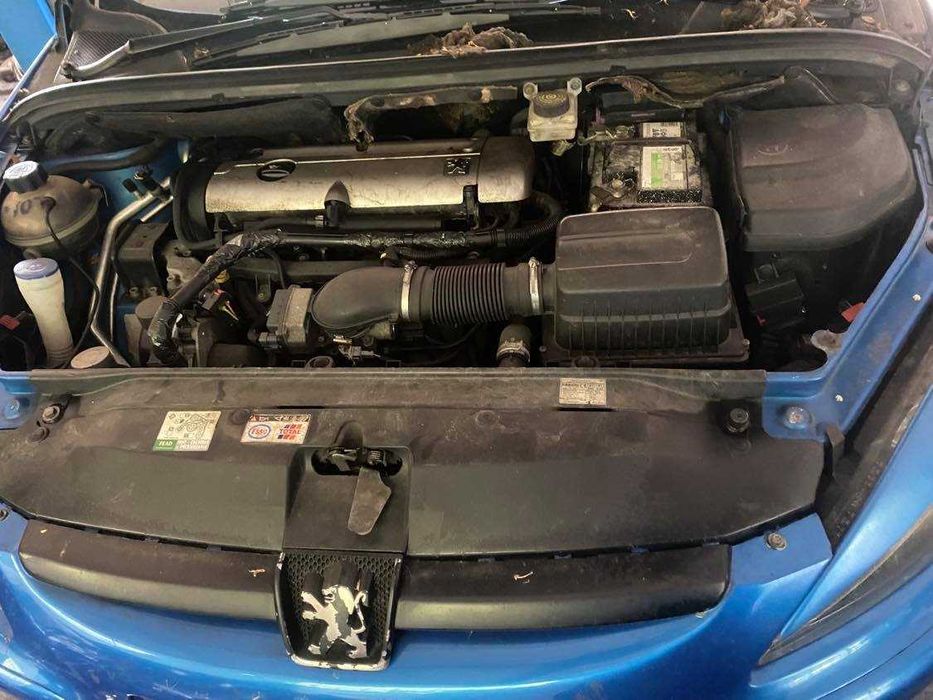 Peugeot 307 / пежо 307 на части - 2.0 бензин 136к.с автомат !