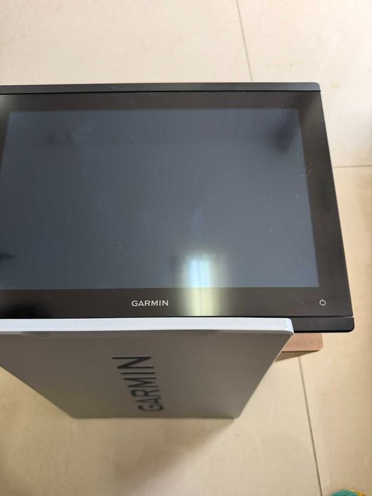 Продавам картограф Garmin 1223XSV
