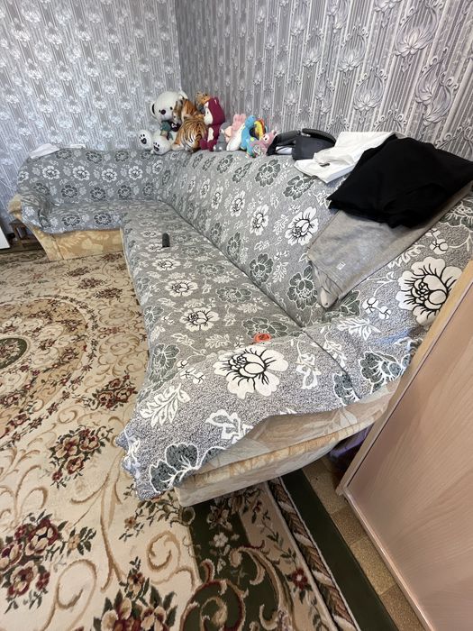 Продаем Диван хороший