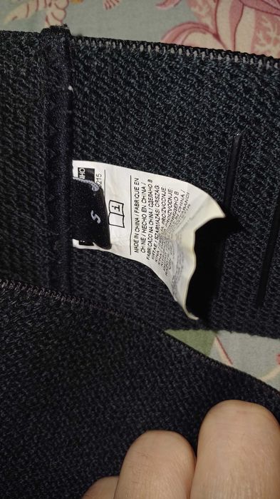 NIKE  ластик за тренировки S