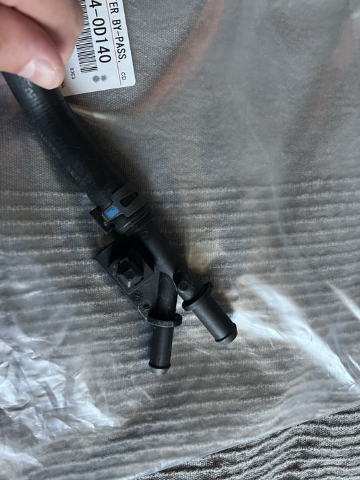 Тройник водно съединение Toyota