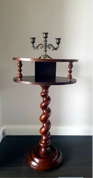 Comodă  veche din lemn masiv