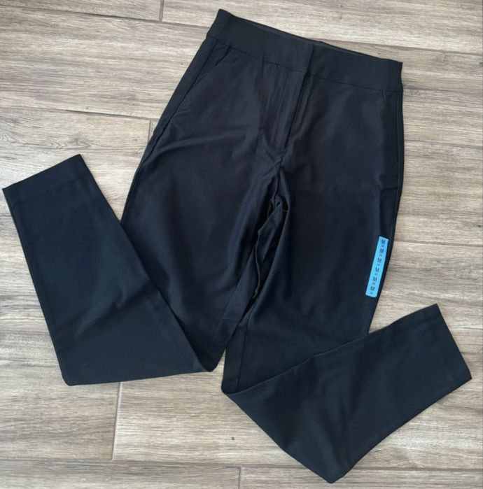 Pantaloni Mohito eleganti noi cu ericheta