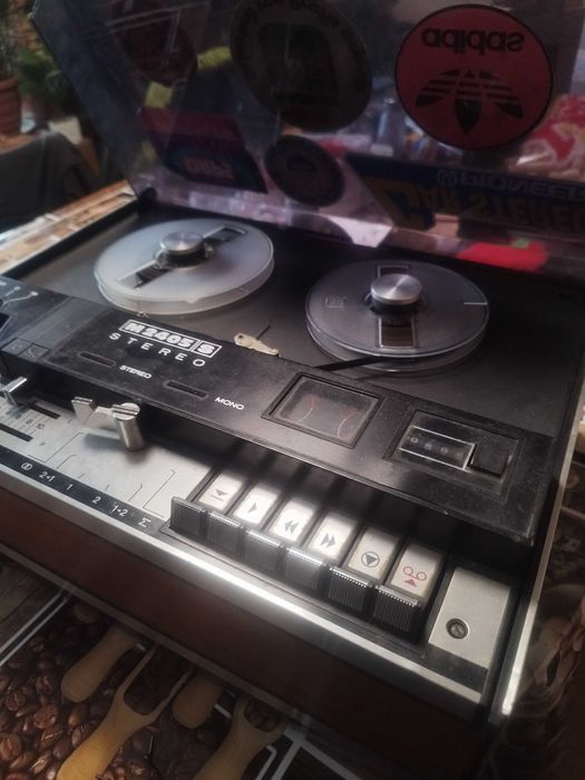 Магнетофон  Полски