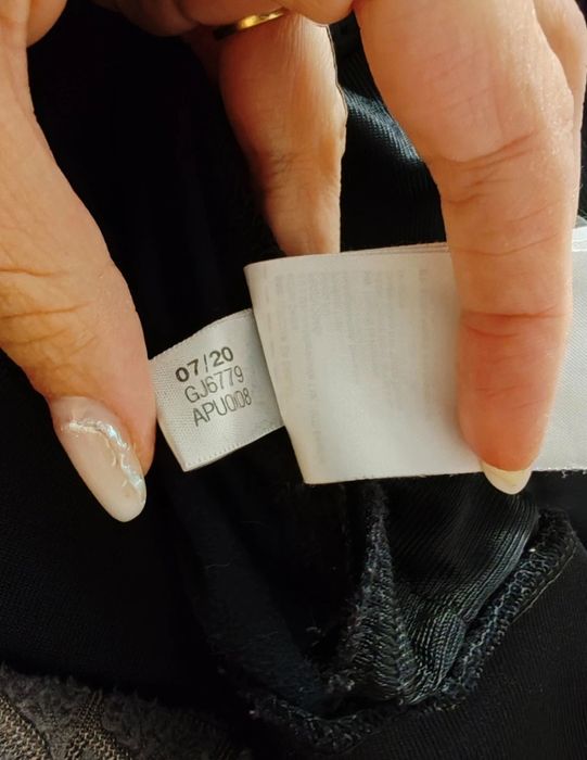 Bluza adidas superbă