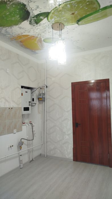 2 mavze ASR ko'cha 5 etaj 2 xona uy sotiladi. Yangi remont