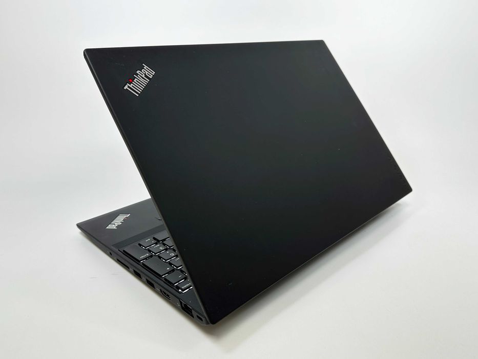 Laptop Lenovo T580 i7 16gb ram 256gb ssd 15.6" Nvidia 4K Garantie 1 an