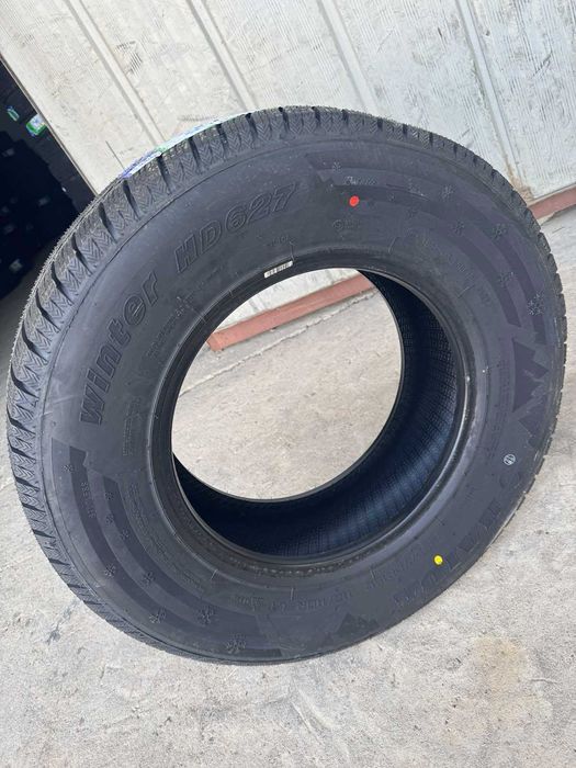 Нови зимни бусови гуми 225/70/15C HAIDA HD627