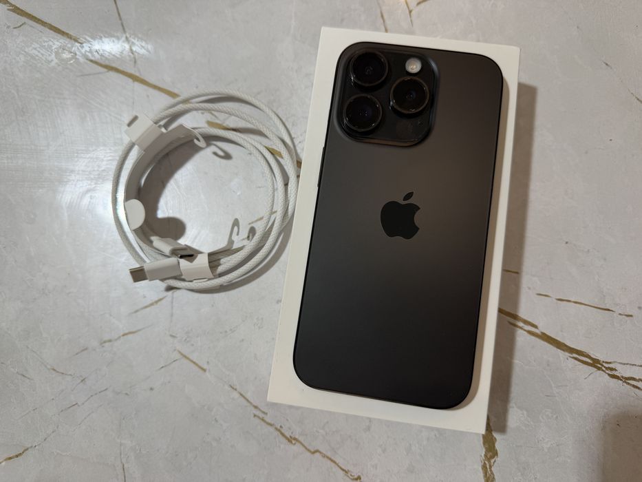 Продам Айфон 15 про в отличном состояние