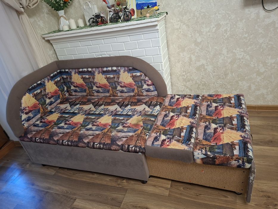 Диванчик детский