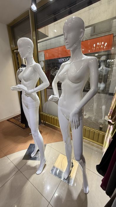 Продаю манекены.