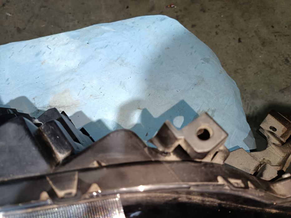 Far dreapta xenon Mitsubishi Eclipse an 2016, 2017,2018,2019