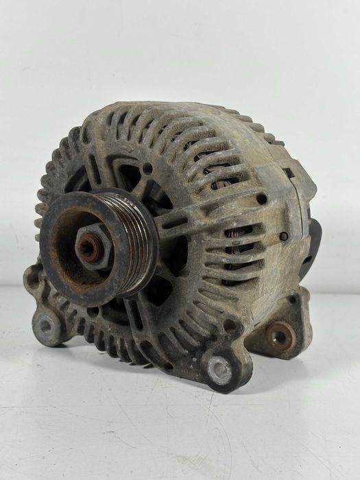 Генератор Алтернатор АУДИ А4 Б7  2.7 ТДИ А6 4Ф 3.0 ТДИ В6 Generator Alternator AUDI A4 B7 2.7TDI V6 A6 4F 3.0 TDI V6