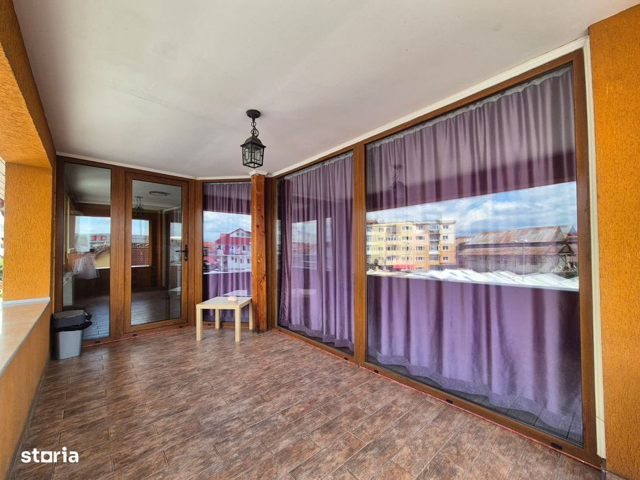 De închiriat – Apartament elegant cu scară interioară, zona Piața Mică