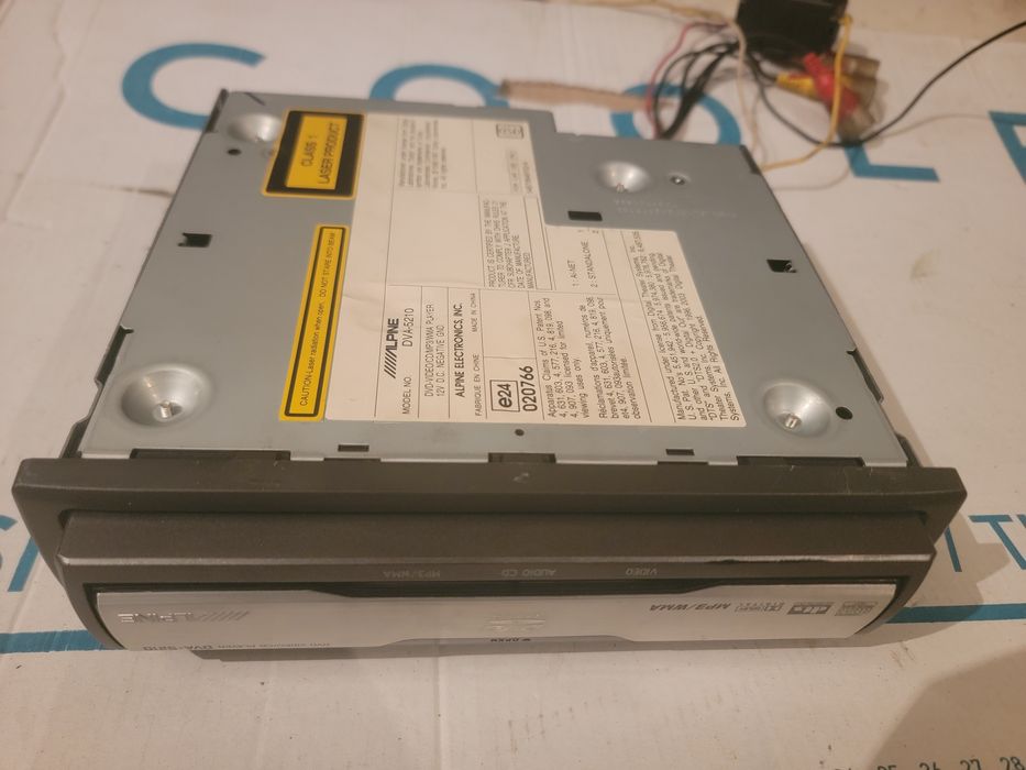 Мултимедия Alpine с TV тунер и DVD player