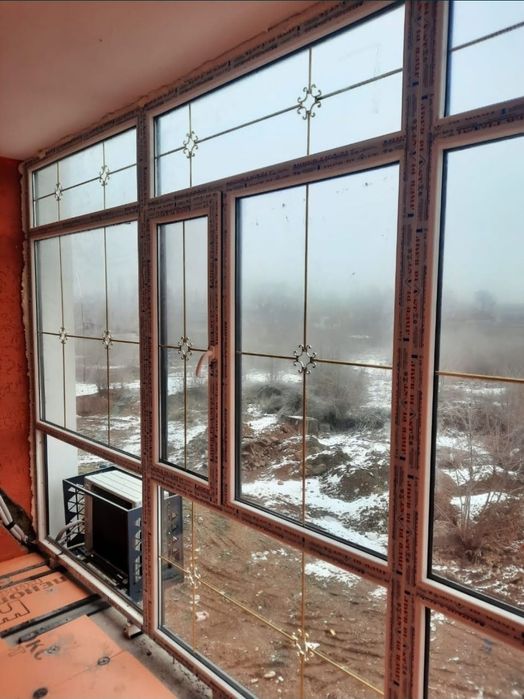Пластиковые окона , двери, витражи.